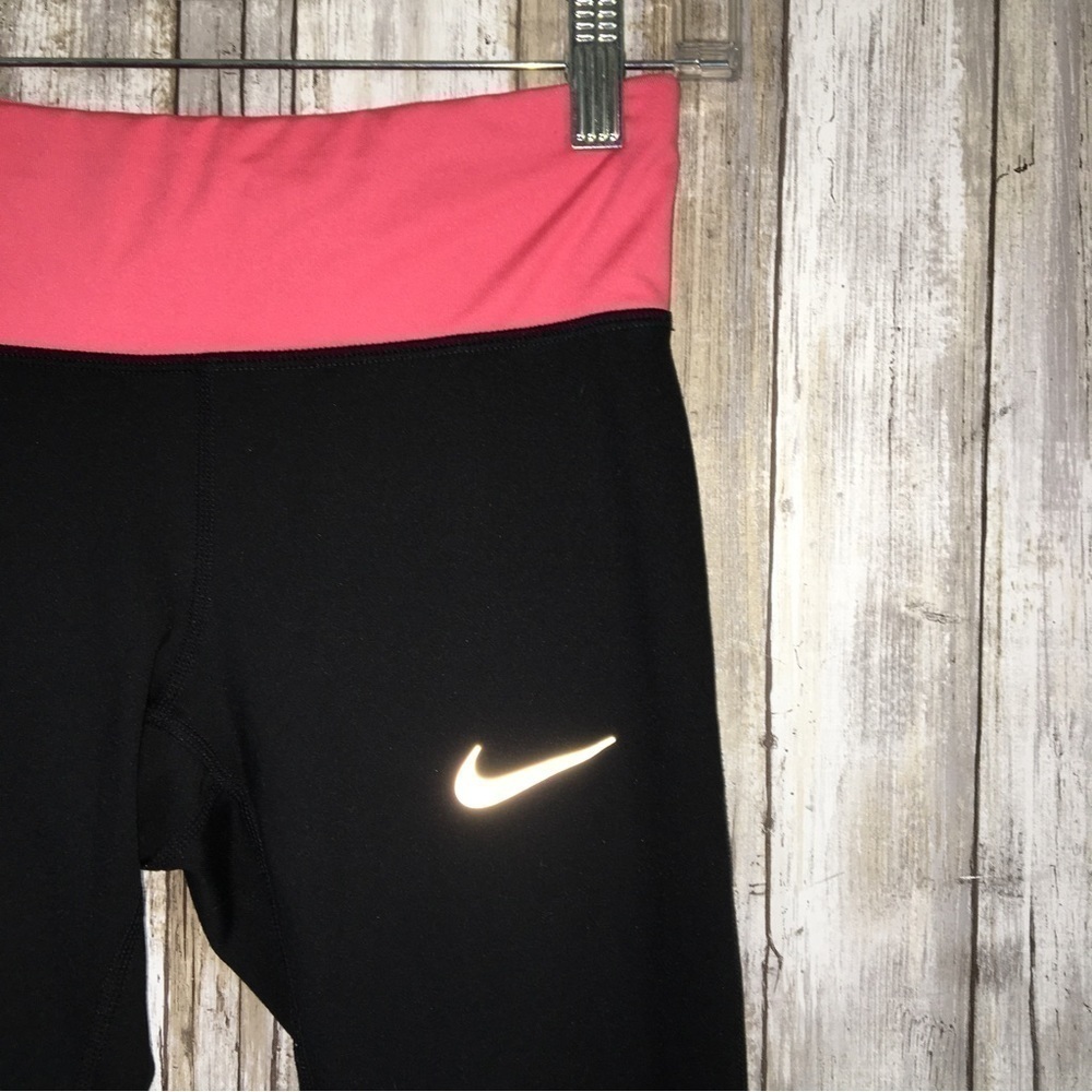 Nike Pink Banded Cropped Black Pants - Picture 3 of 5